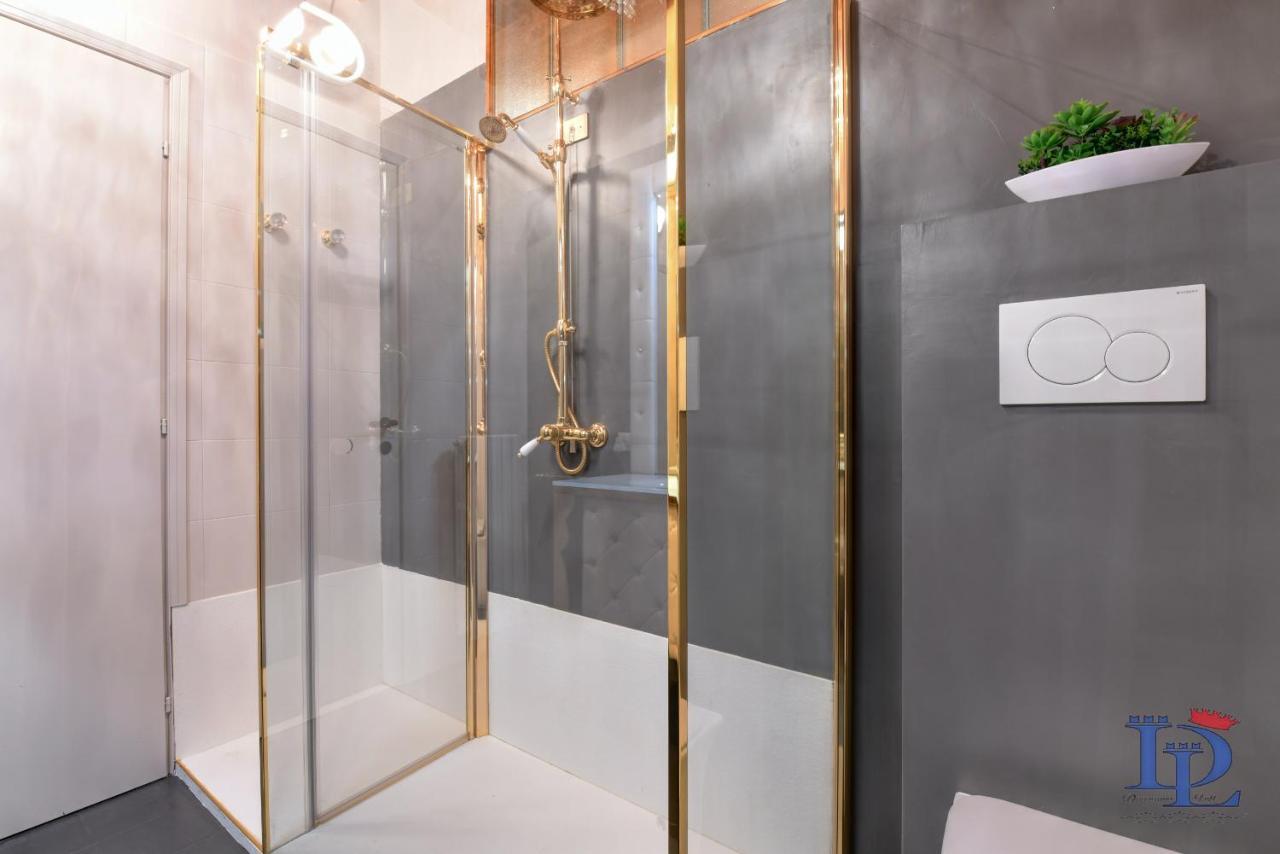 Desenzanoloft Official Partner Marriott Homes & - Swarovski Family With Pool Apartment Desenzano del Garda