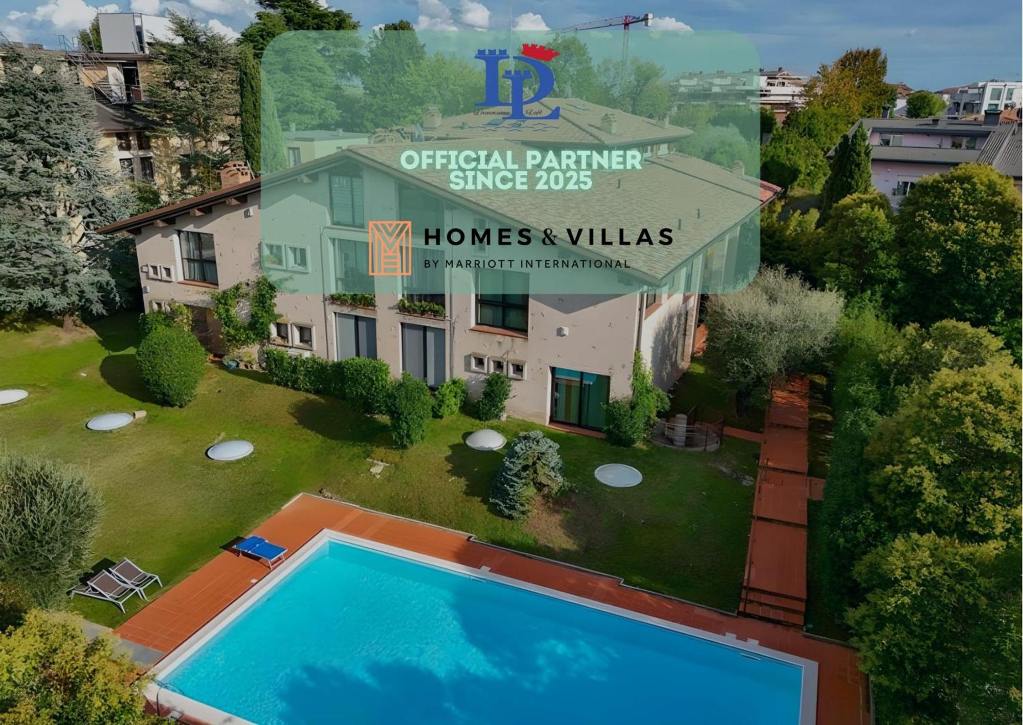 Desenzanoloft Official Partner Marriott Homes & - Swarovski Family With Pool Appartement Desenzano del Garda